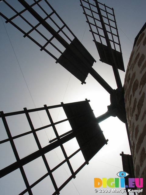 27712 Silhouette of blades Molino (windmill) de Tefia